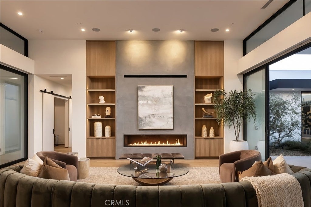 3 Wren Court
