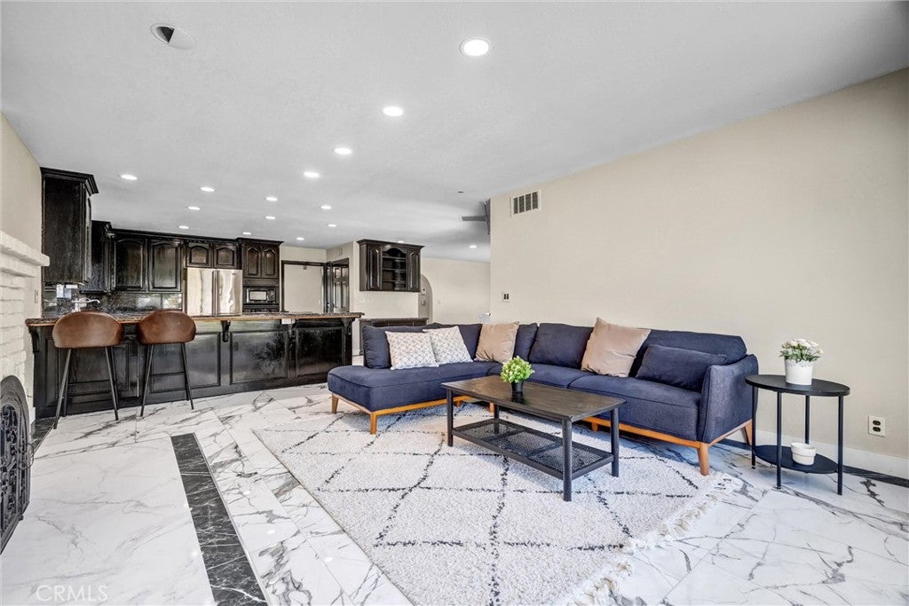 4701 Los Patos Avenue, Huntington Beach CA 92649 - Photo 10