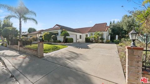 Photo of 409 Beverly Drive, Walnut, CA 91789 (MLS # 26636129)