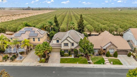Photo of 1461 Biarritz St ST, Tracy, CA 95304 (MLS # 41152186)