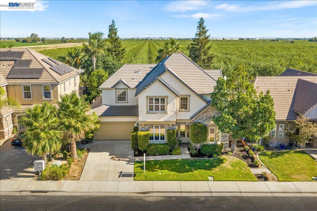 Photo of 1461 Biarritz St ST, Tracy, CA 95304 (MLS # 41152186)