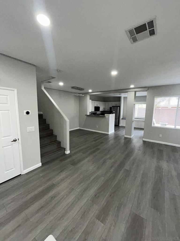 621 Sumner Way 2