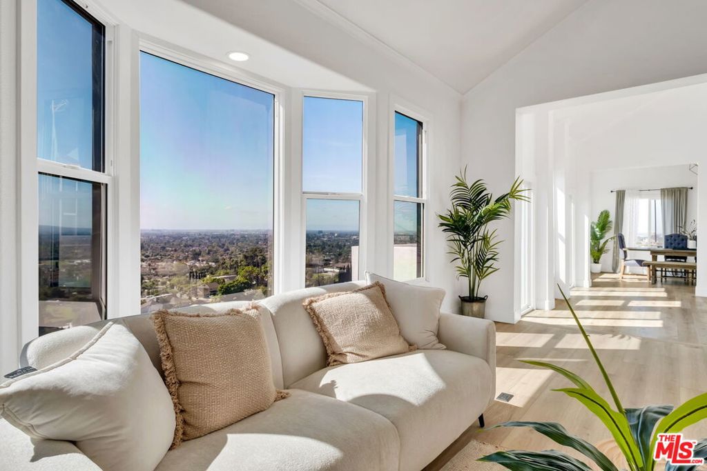 12254 Circula Panorama