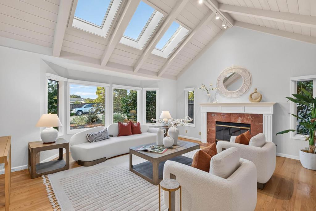 22268 Bellevue Avenue