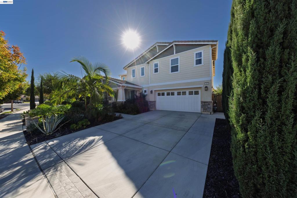 110 Catchings Ct