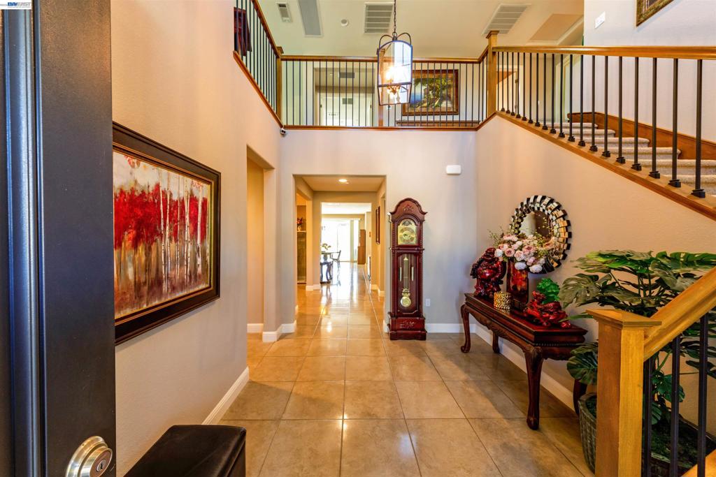 110 Catchings Ct