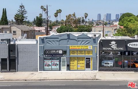 Photo of 1535 S La Cienega Boulevard, Los Angeles, CA 90035 (MLS # 25559821) Photo of 1535 S La Cienega Boulevard, Los Angeles, CA 90035 (MLS # 25559821)