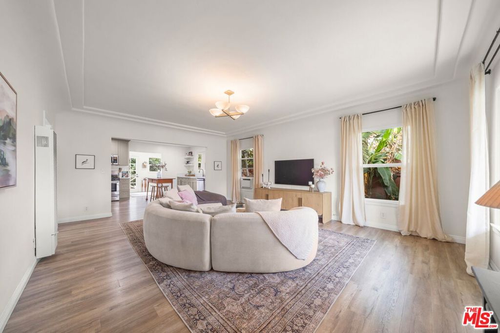 457 W 14th Street