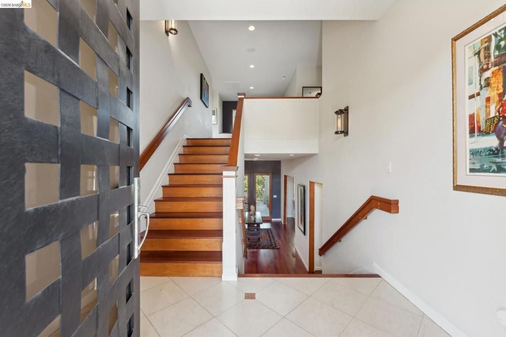 Photo of 13454 Campus Dr Dr, Oakland, CA 94619 (MLS # 41131322)