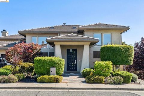 Photo of 13454 Campus Dr Dr, Oakland, CA 94619 (MLS # 41131322)