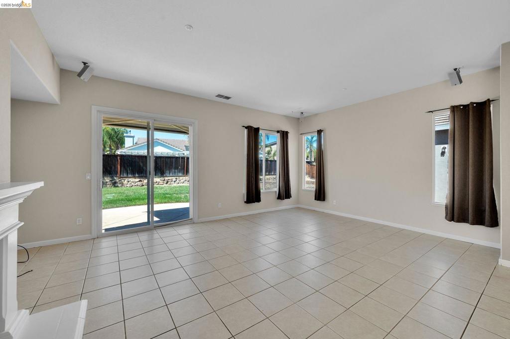 2671 Anderson Ln