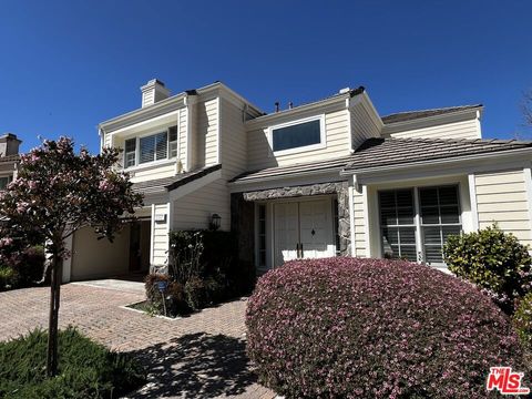 Photo of 2357 Brookshire Lane, Los Angeles, CA 90077 (MLS # 26672073)