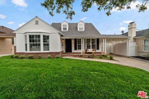 Photo of 9325 Oakmore Road, Los Angeles, CA 90035 (MLS # 26634981)