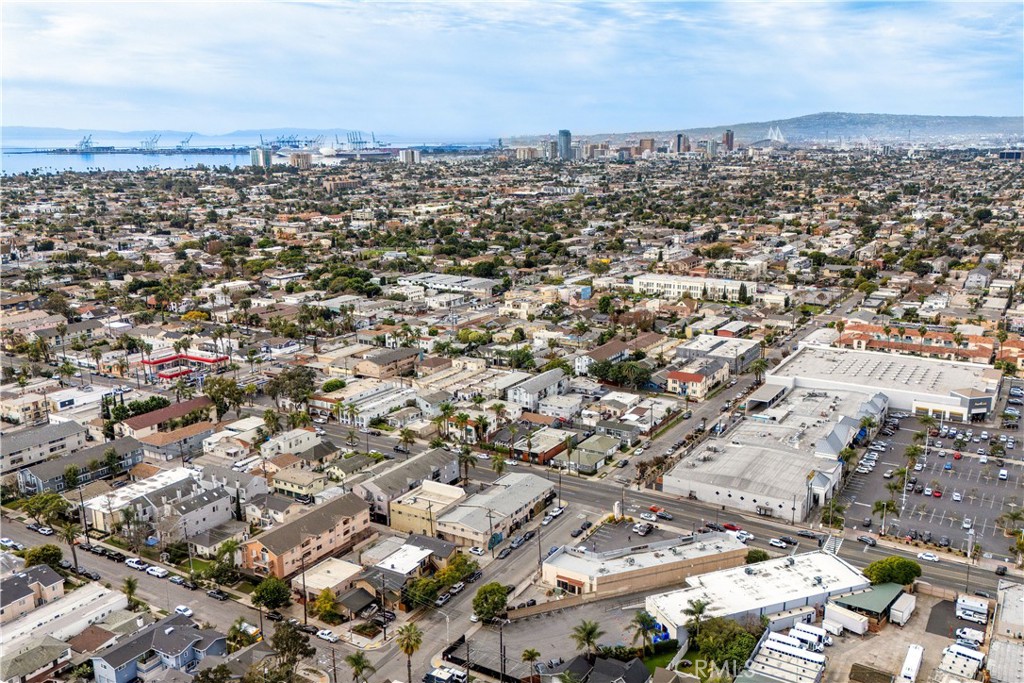 1082 Redondo