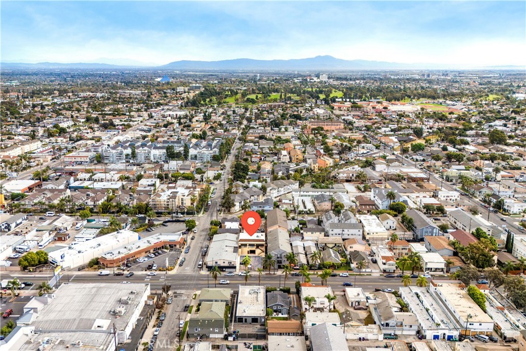1082 Redondo