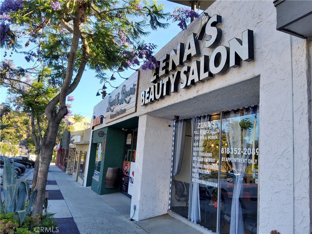 10021 Commerce Avenue