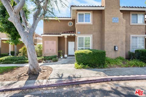 Photo of 55 Via Honrado, Rancho Santa Margarita, CA 92688 (MLS # 26871231)