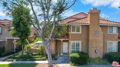 Photo of 55 Via Honrado, Rancho Santa Margarita, CA 92688 (MLS # 26871231)