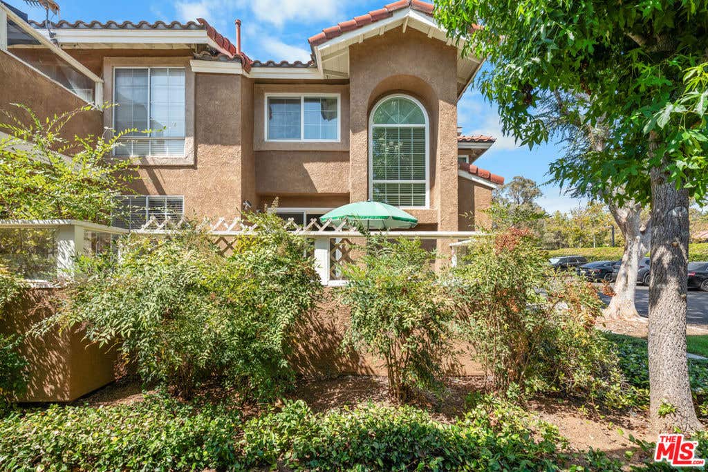 Photo of 55 Via Honrado, Rancho Santa Margarita, CA 92688 (MLS # 26871231)
