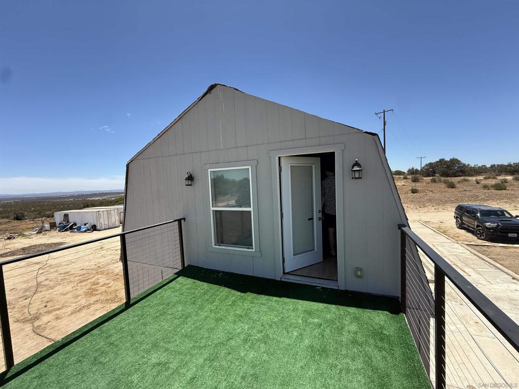 1431 Tierra del Sol Rd