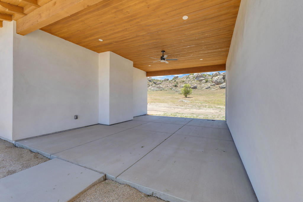 41265 Lakeshore Boulevard