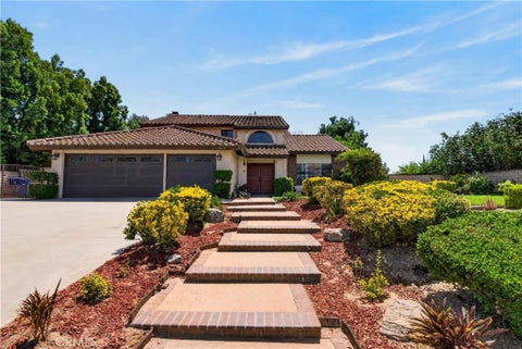 Photo of 145 Cottonwood Ave AVE, Riverside, CA 92506 (MLS # IG26188507)