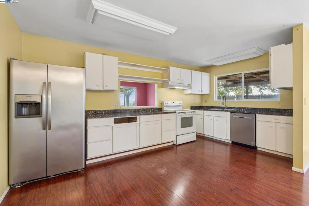 TARA HILLS - Residential