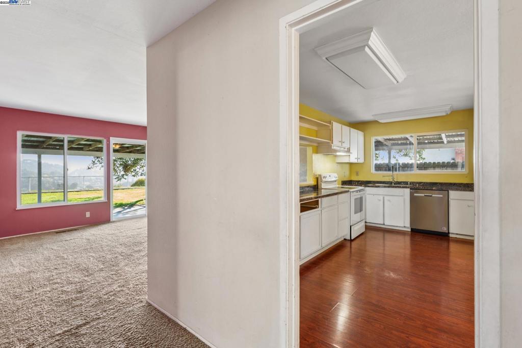 TARA HILLS - Residential