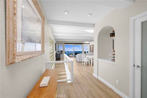 Photo of 1091 La Mirada St, Laguna Beach, CA 92651 (MLS # LG25222535) Photo of 1091 La Mirada St, Laguna Beach, CA 92651 (MLS # LG25222535)