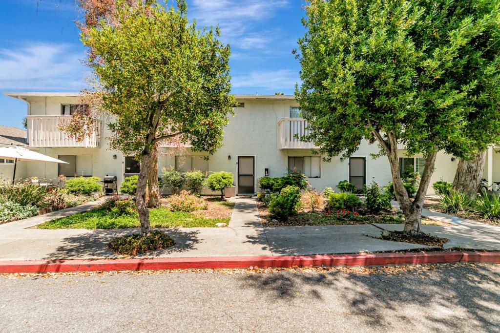 3588 Agate Drive