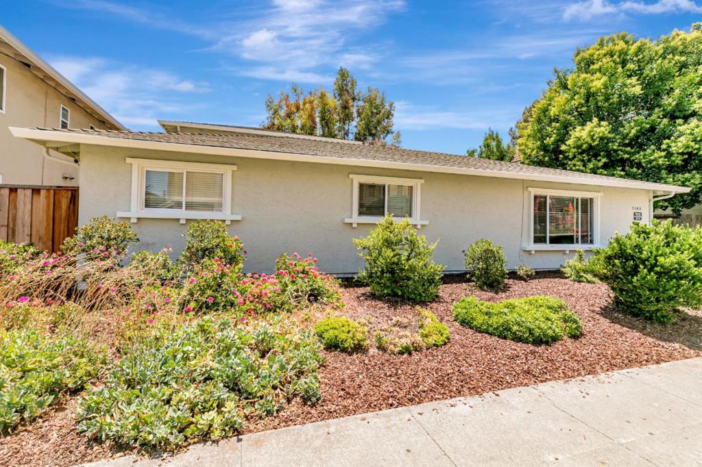 3588 Agate Drive
