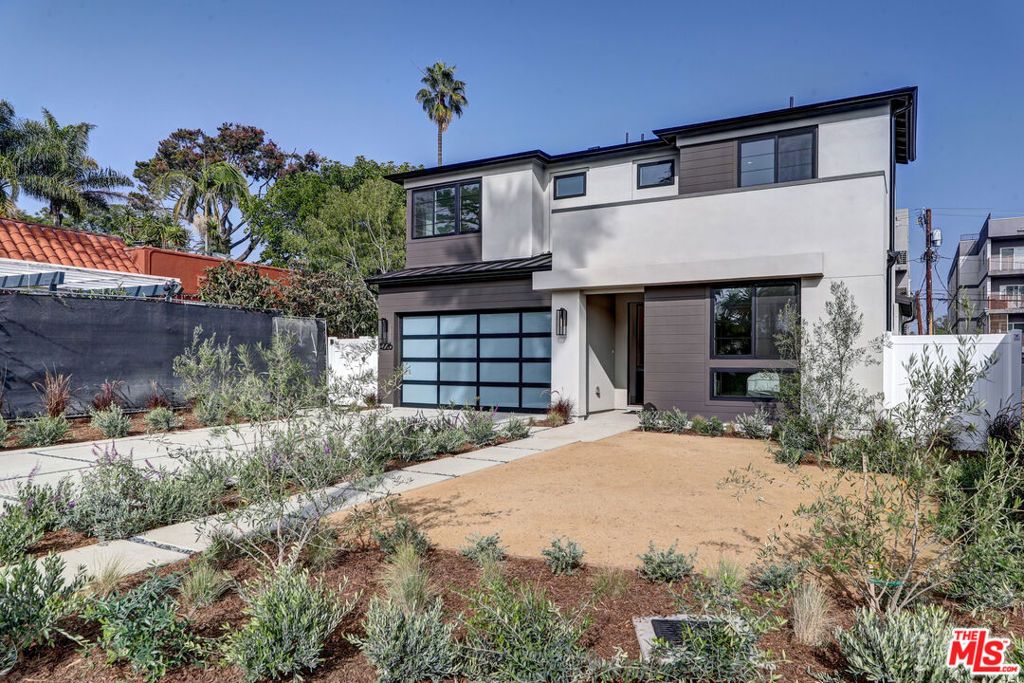 Photo of 4226 East Boulevard, Los Angeles, CA 90066 (MLS # 26642637)