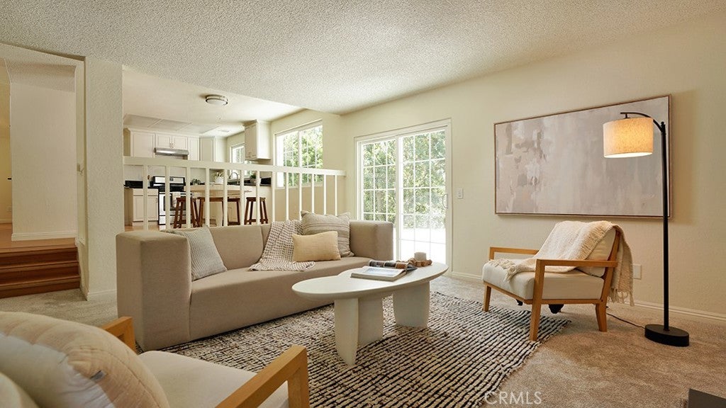 3461 Valle Vista DR