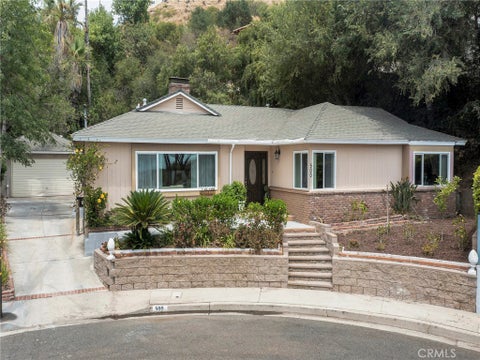 Photo of 500 Via Providencia, Burbank, CA 91501 (MLS # SR26199007)