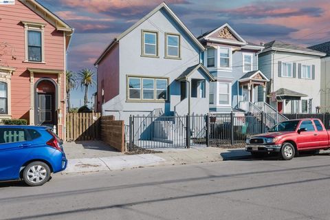 Photo of 1778 8th St. St, Oakland, CA 94607 (MLS # 41122255)