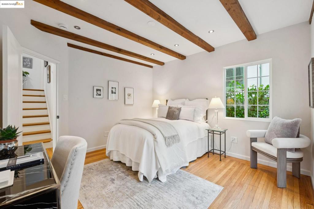 GLENVIEW - Residential