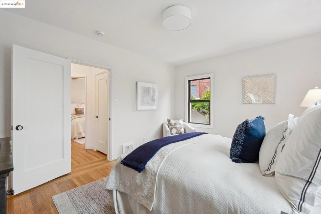 GLENVIEW - Residential