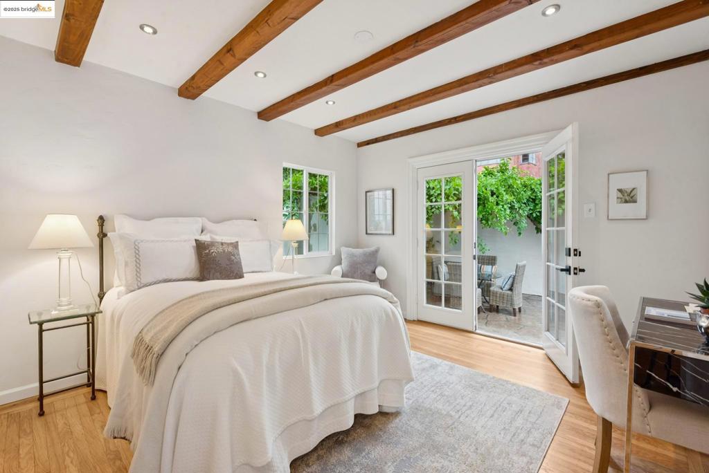 GLENVIEW - Residential