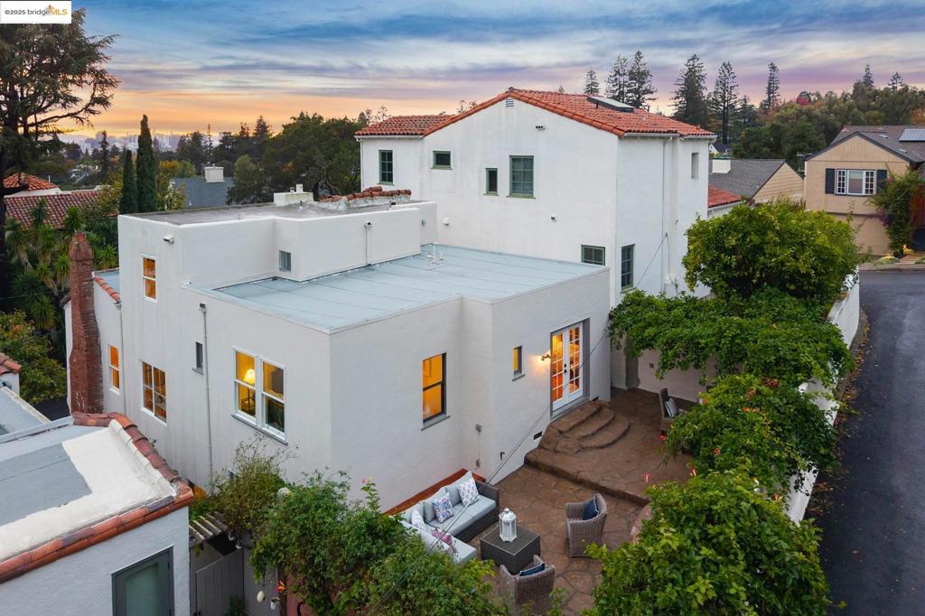 GLENVIEW - Residential