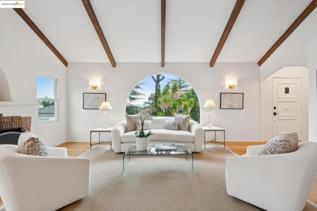 GLENVIEW - Residential