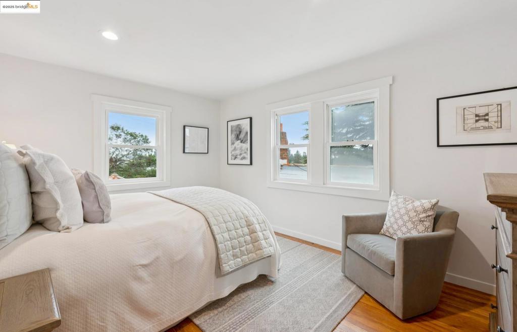 GLENVIEW - Residential