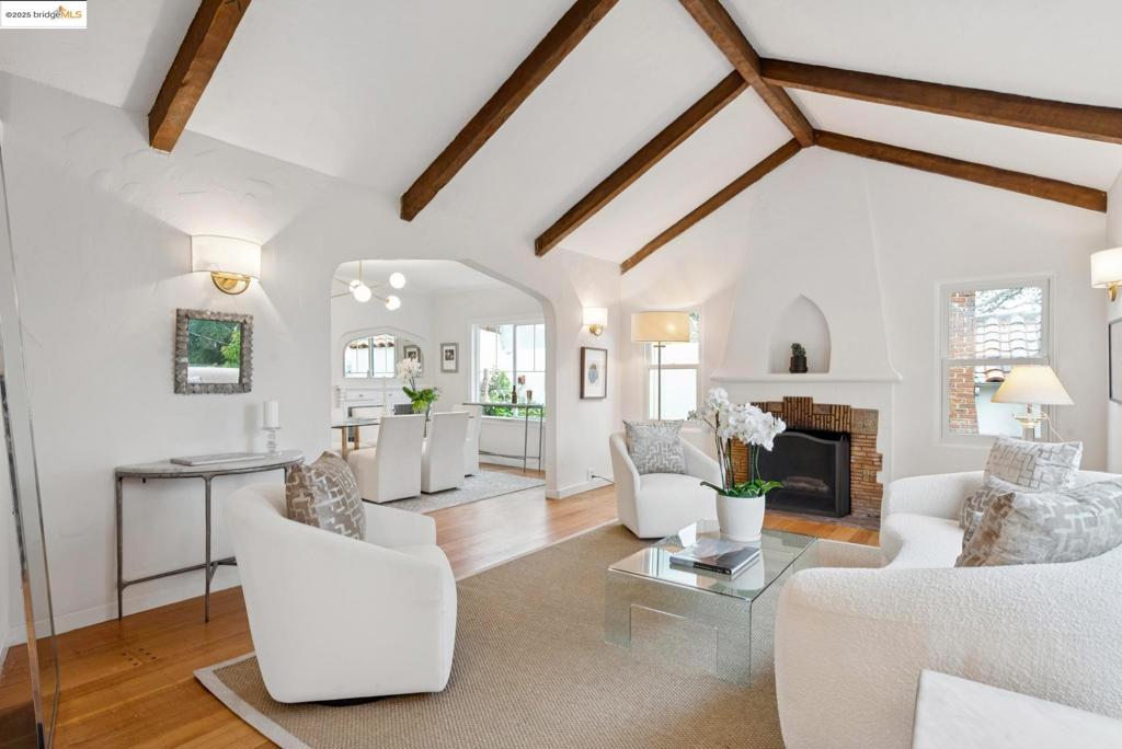 GLENVIEW - Residential