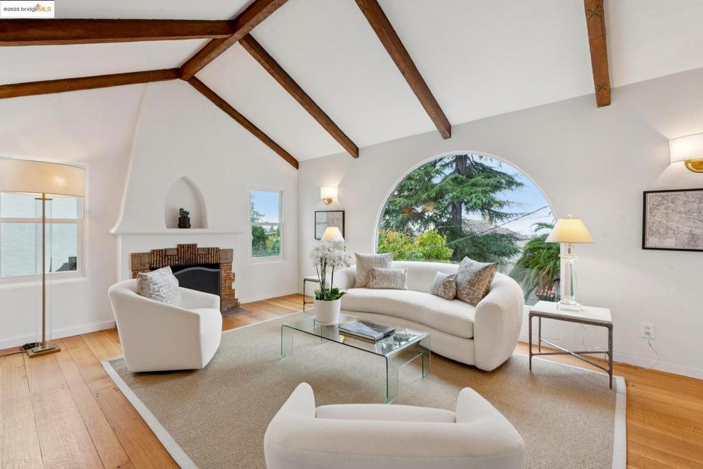 GLENVIEW - Residential