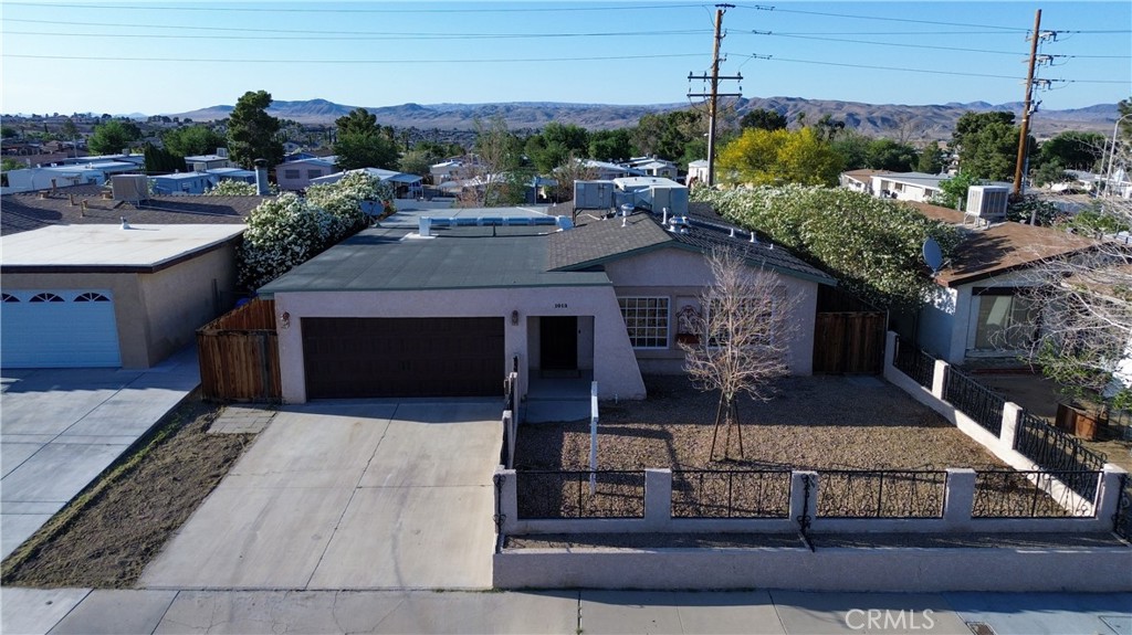 1013 Glacier Drive
