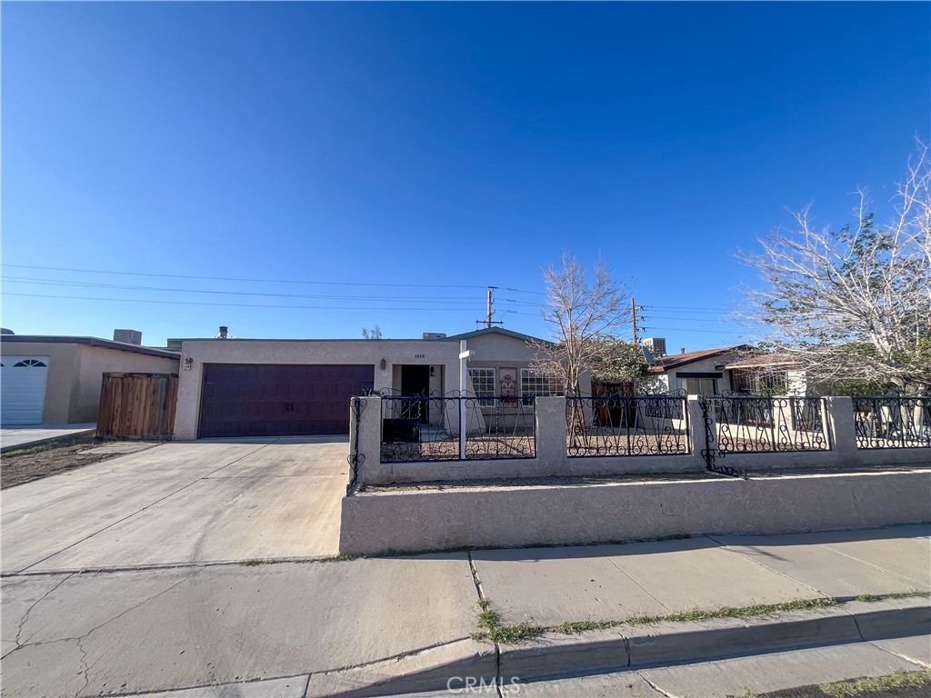 1013 Glacier Drive