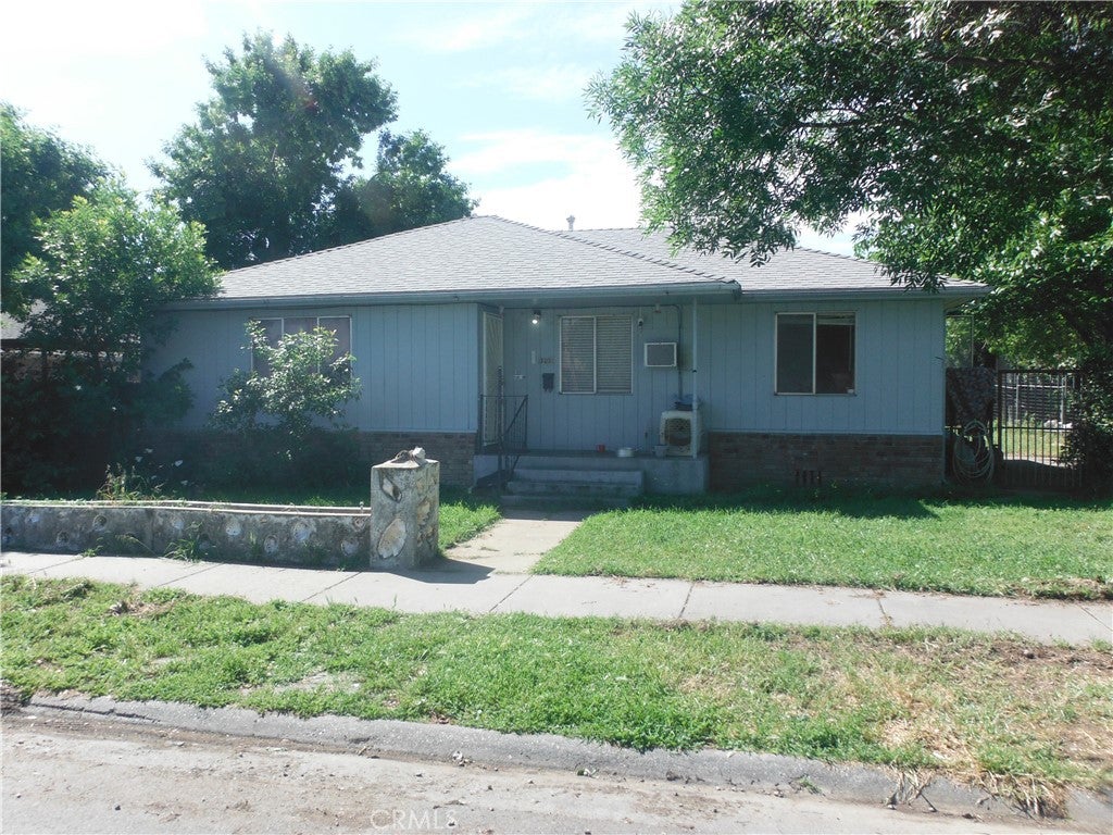 1209 Marin