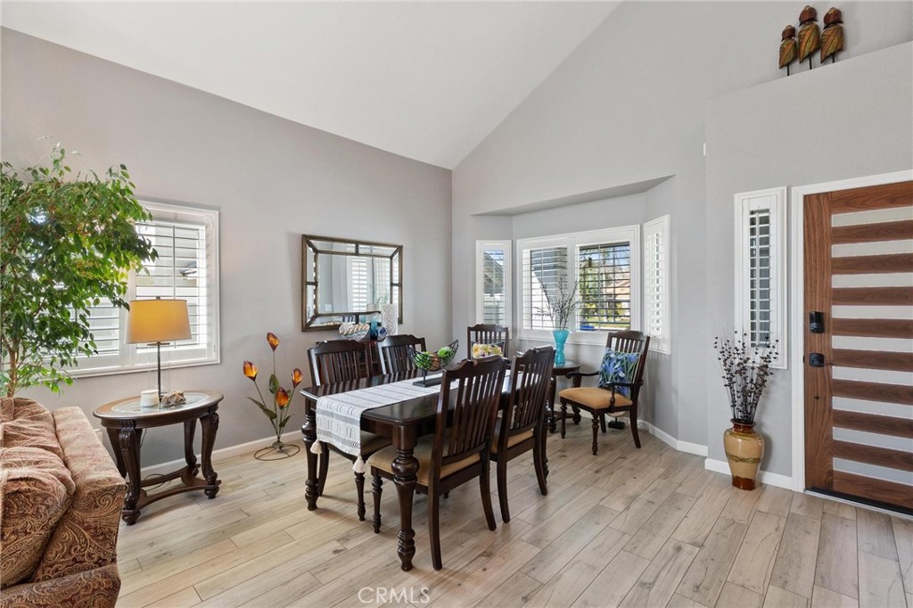 Properties 4 34247 Via Buena