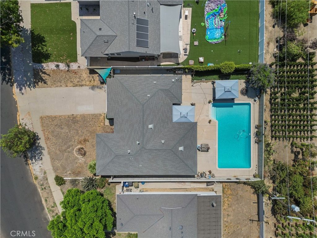 Photo of 11403 Gaynor Avenue, Granada Hills, CA 91344 (MLS # SR25185979)