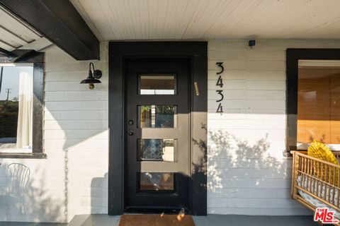 Photo of 3434 7th Avenue, Los Angeles, CA 90018 (MLS # 26834905)