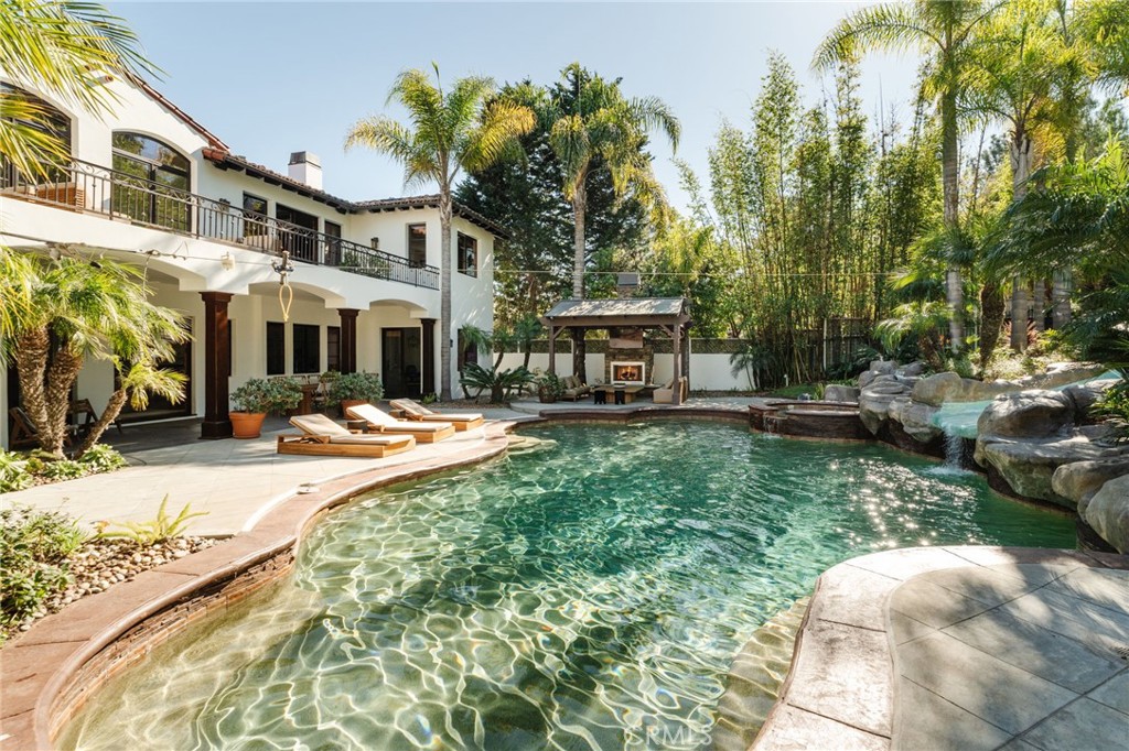 1807 Valley Park Avenue